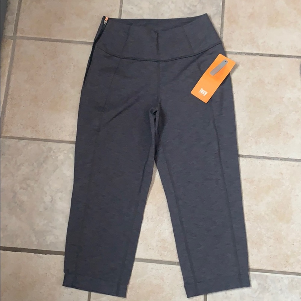 Lucy Strong is Beaitiful Crop Pant size SMALL